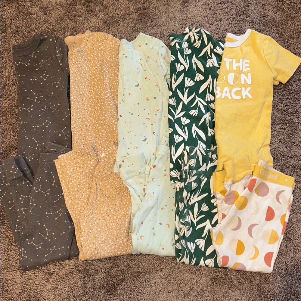 Toddler girls 3T two-piece short sleeve pajamas set bundle